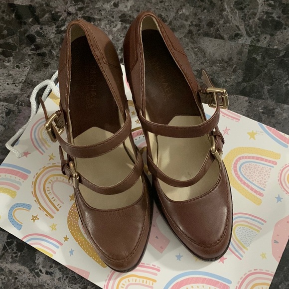 EUC- Michael Kors Heels - Rich Chocolate Color - Picture 1 of 5